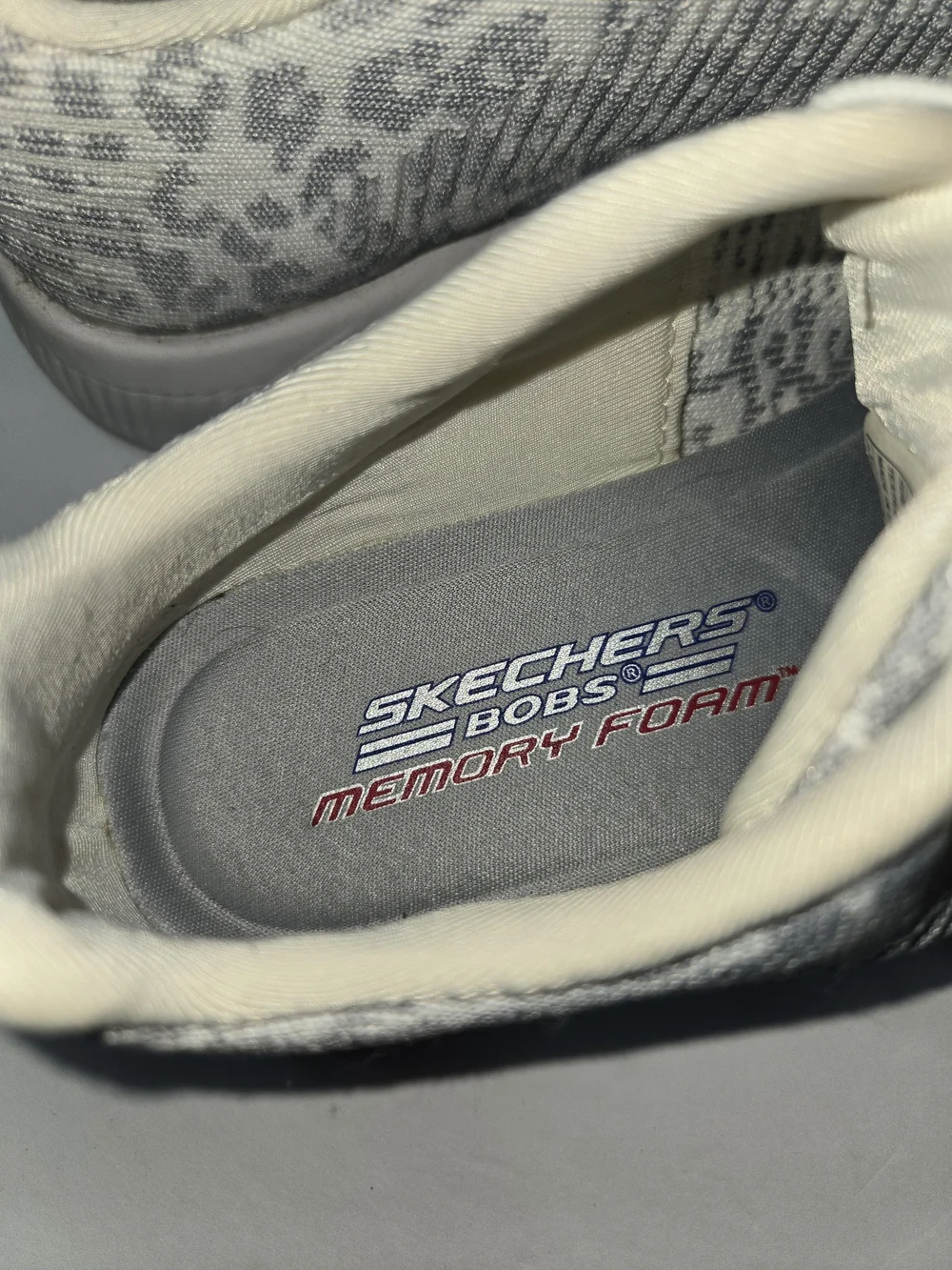 Skechers Women's Light Gray and White Knit Lace-Up Sneakers